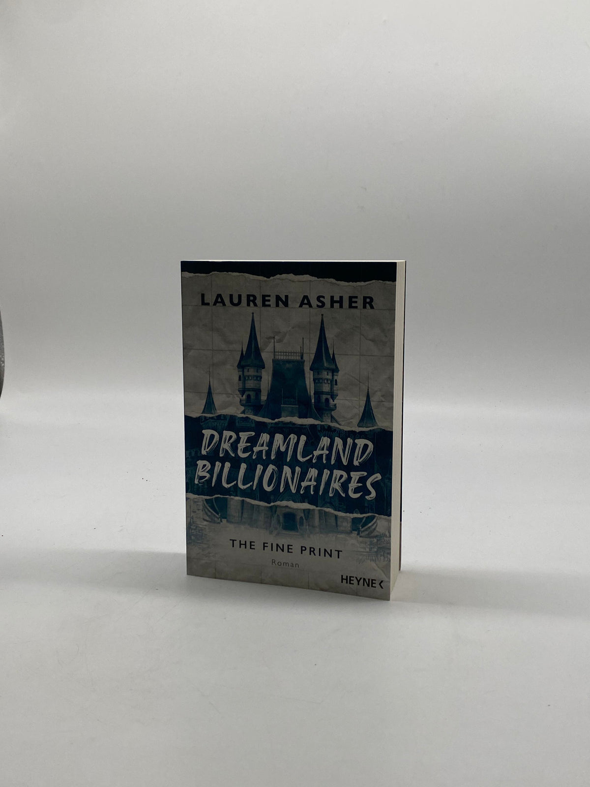 📚 Dreamland Billionaires - The Fine Print