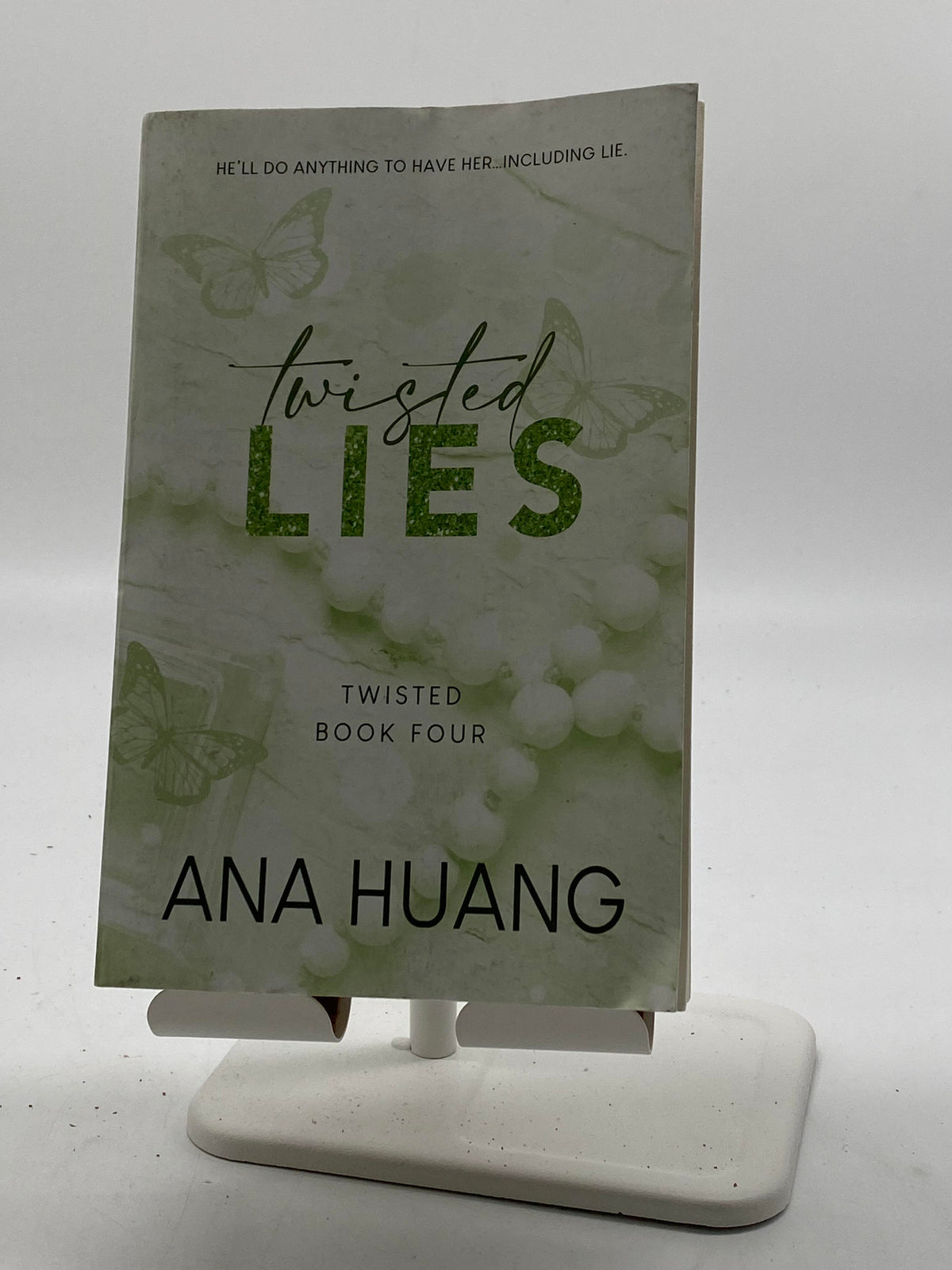 📚 Twisted Lies