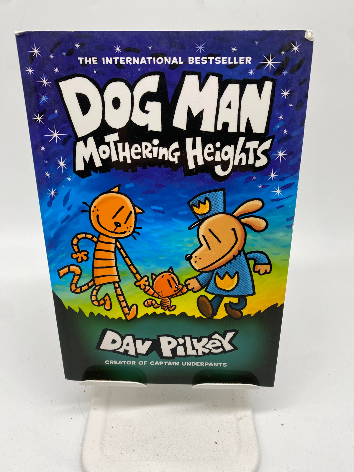 📚 Dog Man 10: Mothering Heights