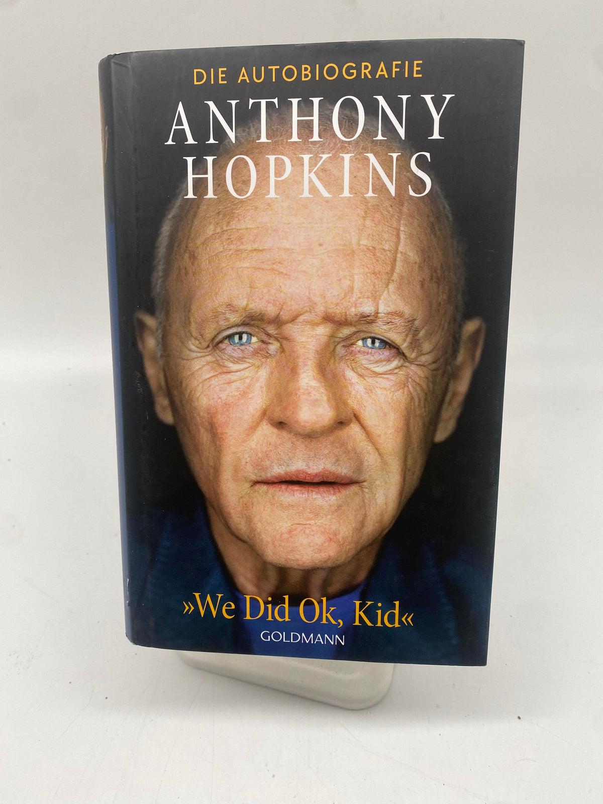 📚 Anthony Hopkins - We did ok, kid