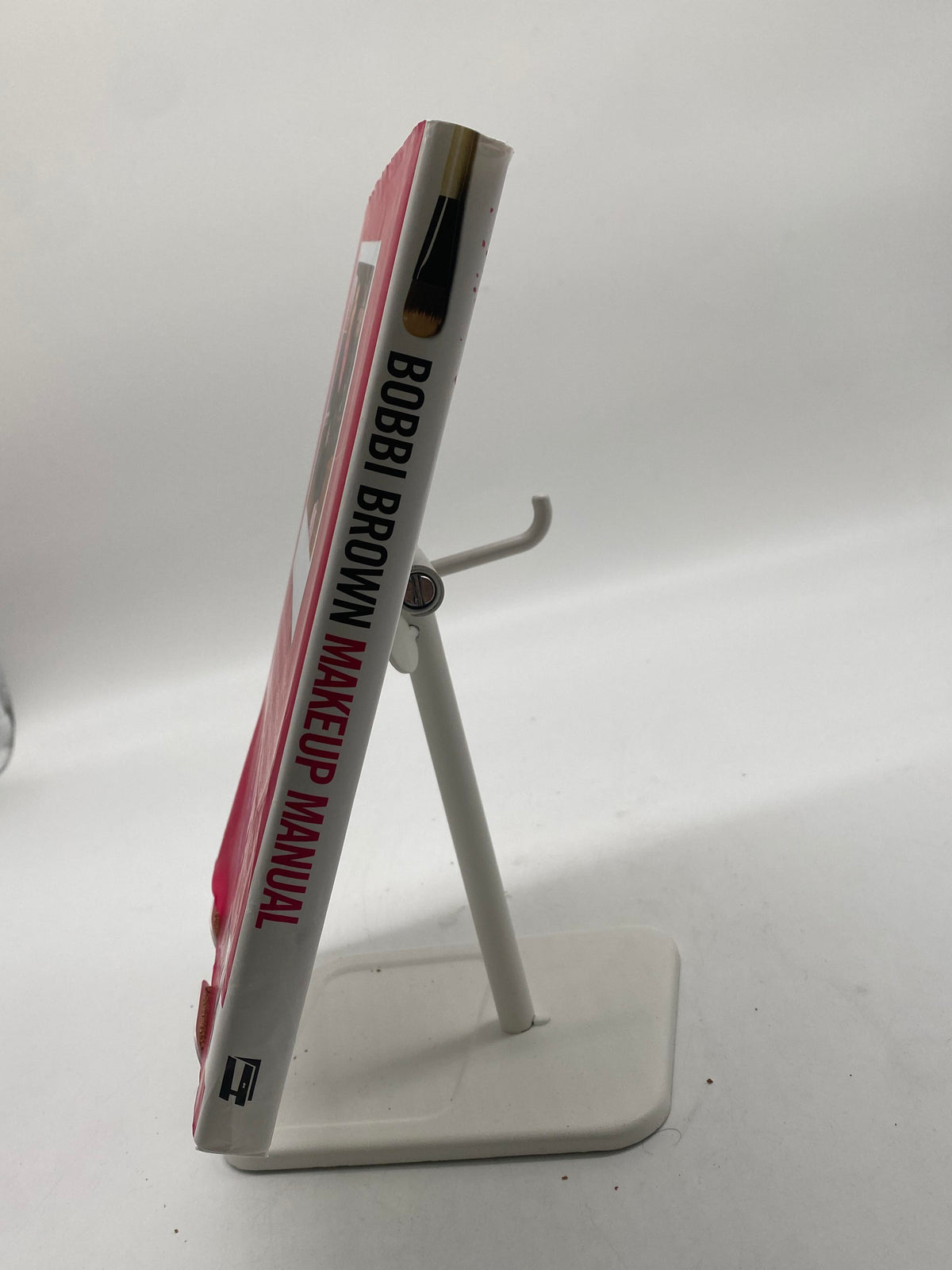 📚 Bobbi Brown Makeup Manual For Everyone from Beginner
