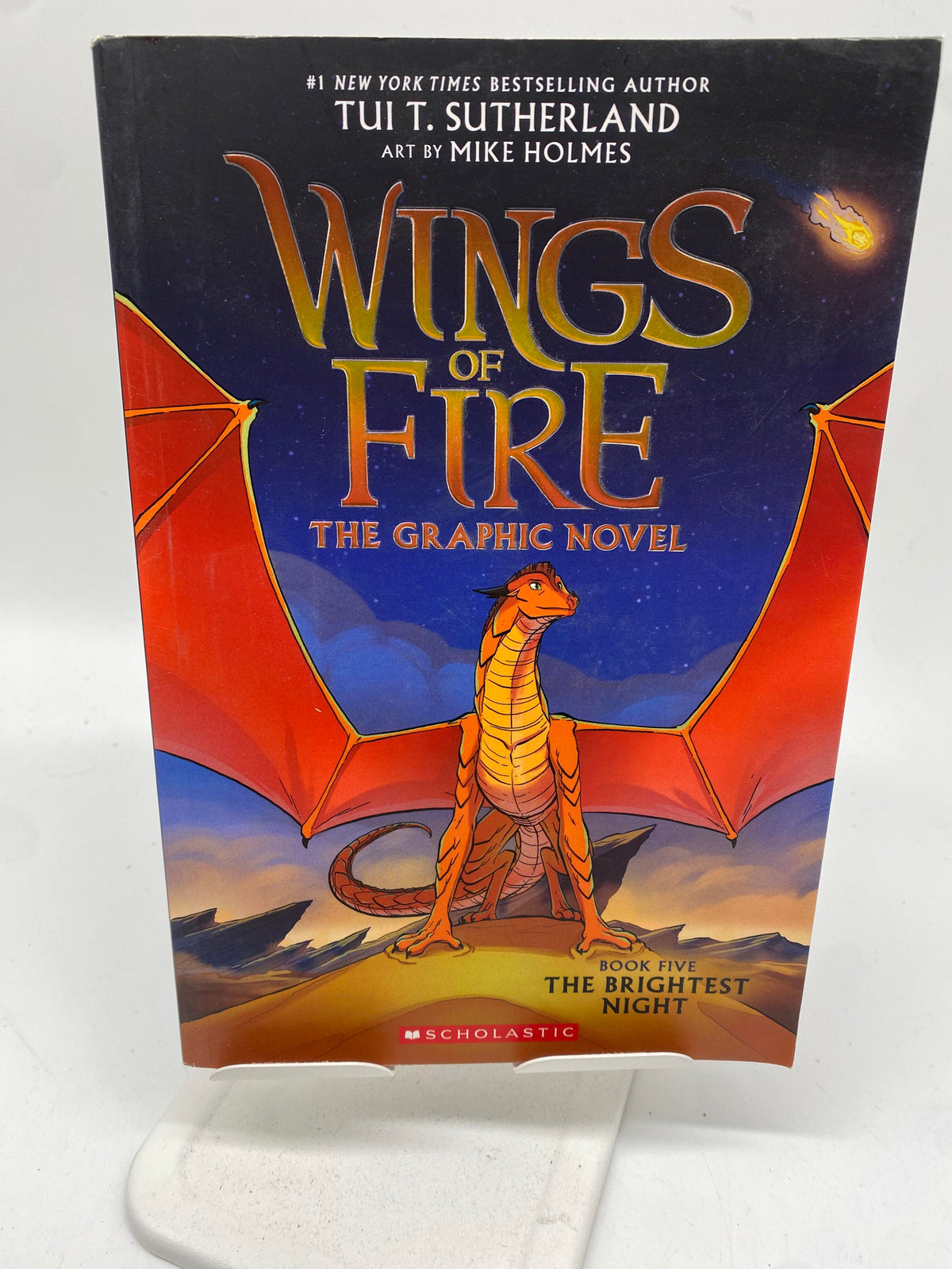 📚 The Brightest Night (Wings of Fire Graphic Novel 5)