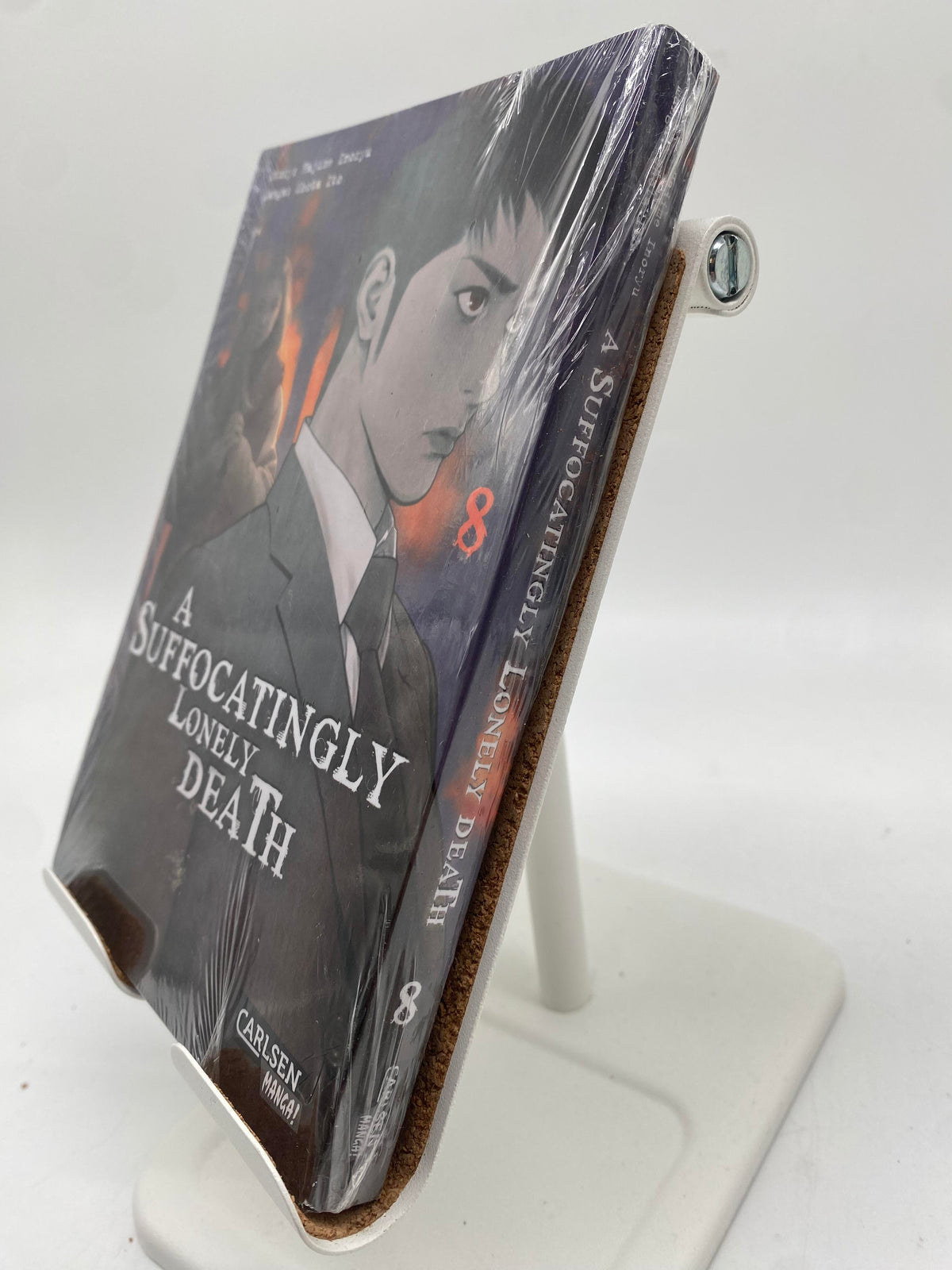 📚 A Suffocatingly Lonely Death 8